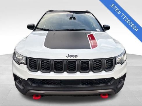 New 2026 Jeep Compass Trailhawk image 3