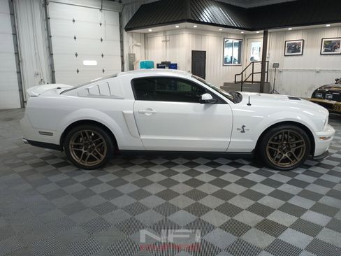 Used 2007 Ford Mustang Shelby GT500 RWD image 7