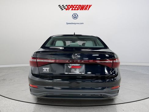 New 2026 Volkswagen Jetta SE FWD image 6