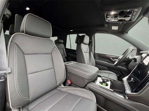 New 2026 GMC Yukon Elevation image 43
