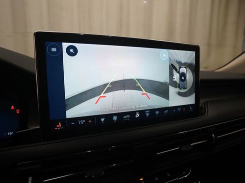 Used 2023 Lincoln Corsair Standard w/ Equipment Group 101A image 27