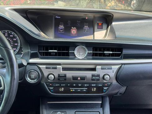 Used 2016 Lexus ES 350 FWD image 16