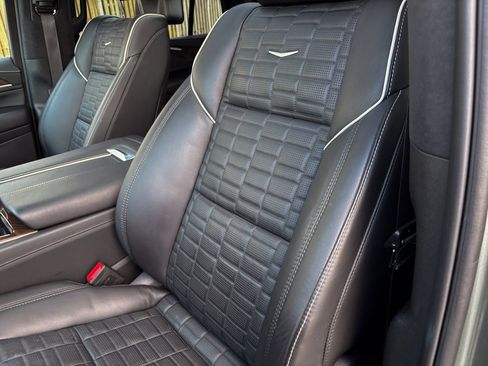 Used 2023 Cadillac Escalade Sport Platinum w/ LPO, ONYX Package image 21