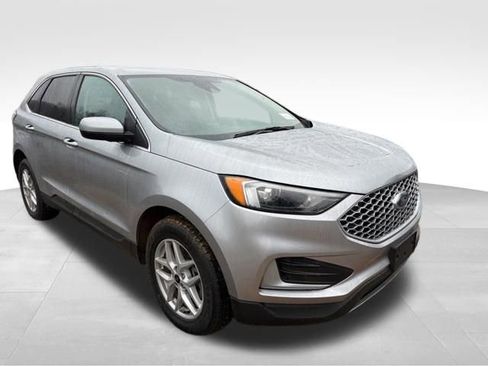 Used 2024 Ford Edge SEL image 2