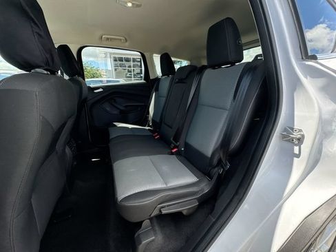 Used 2018 Ford Escape SE FWD image 23