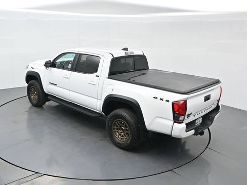 Used 2022 Toyota Tacoma SR image 55