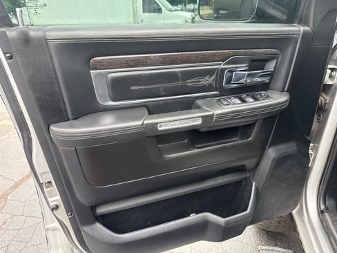 Used 2018 RAM 2500 Limited AWD/4WD image 18