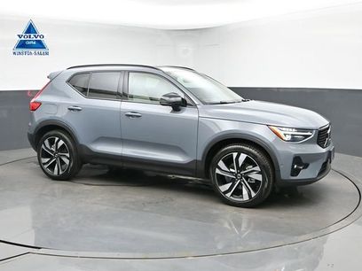 Used 2023 Volvo XC40 B5 Ultimate w/ Climate Package