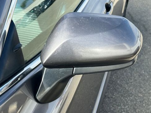 Used 2020 Toyota Camry SE image 9