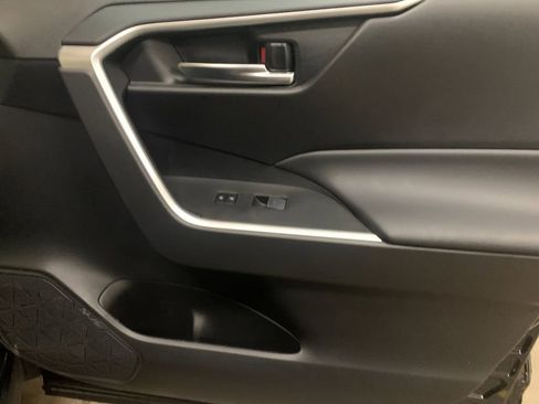 New 2025 Toyota RAV4 XLE image 19