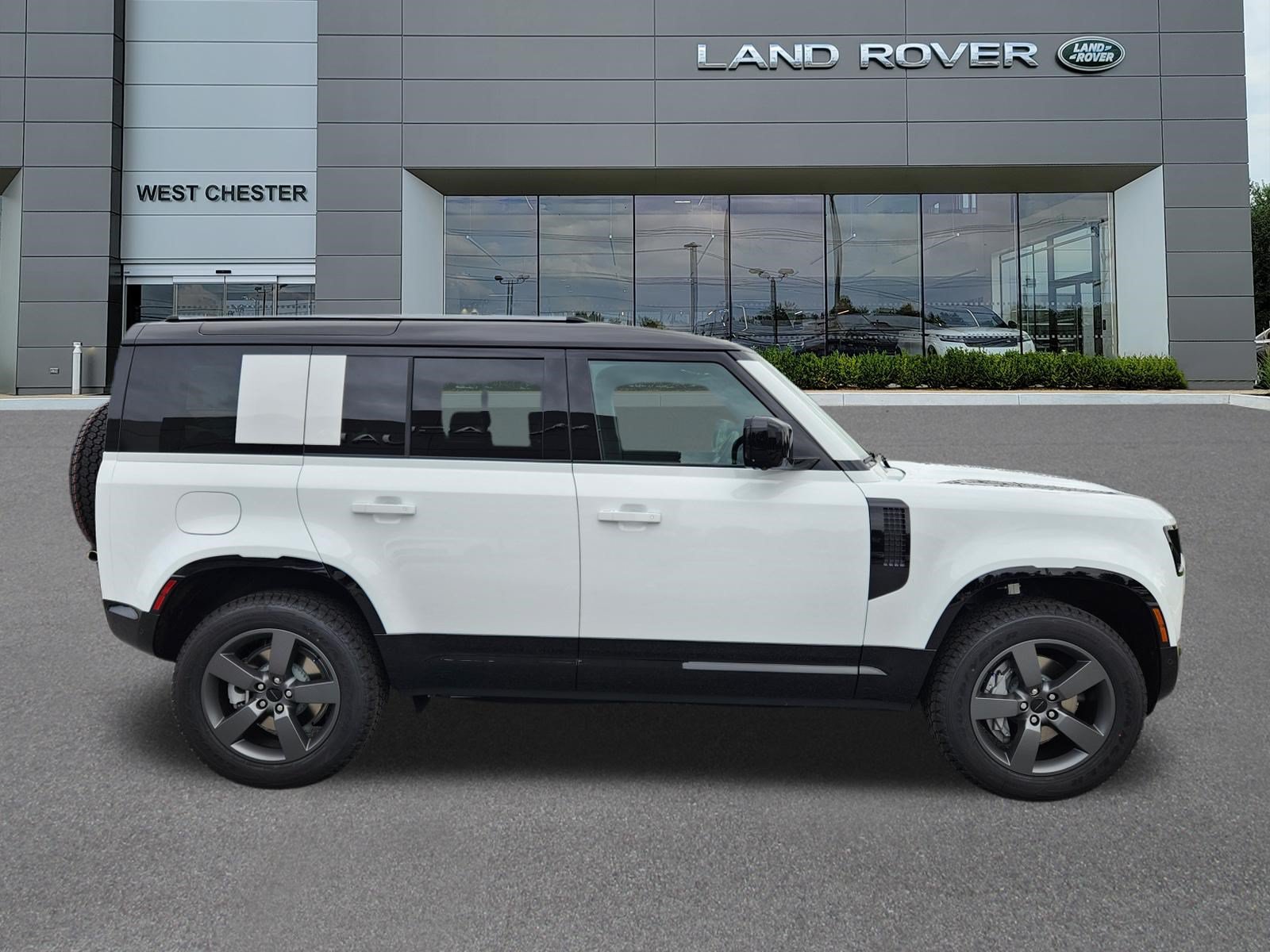 New 2026 Land Rover Defender 110 X-Dynamic SE AWD/4WD image 6