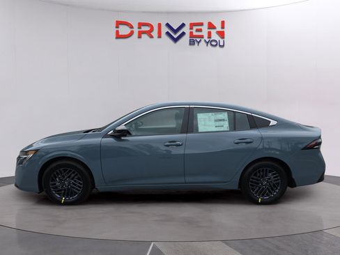 New 2026 Nissan Sentra SV w/ SV Convenience Package FWD image 2