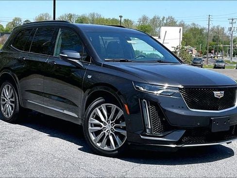 Used 2020 Cadillac XT6 Sport AWD/4WD image 2