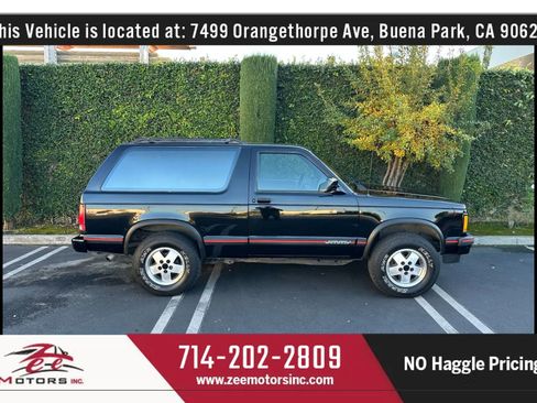 Used 1993 GMC Jimmy 4WD 2-Door image 4