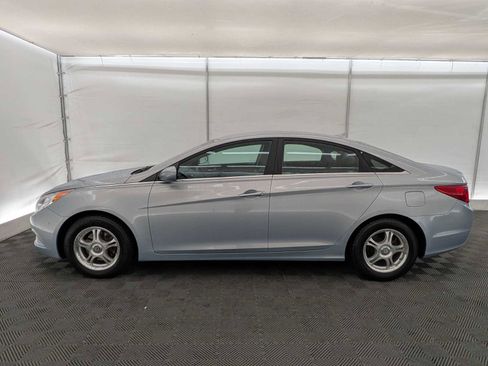 Used 2011 Hyundai Sonata GLS image 3