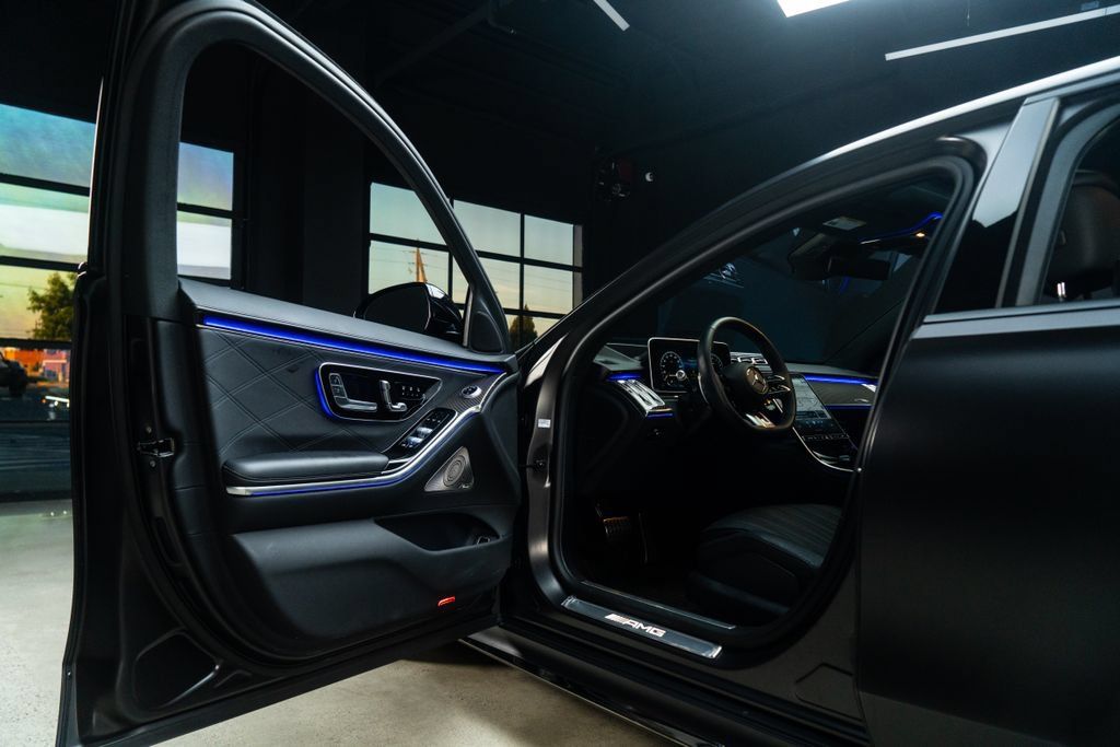 Used 2024 Mercedes-Benz S 63 AMG S image 19