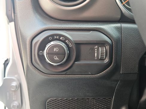 Used 2023 Jeep Gladiator Sport AWD/4WD image 20
