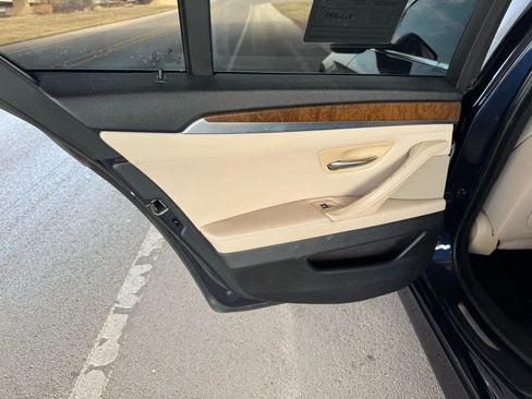 Used 2013 BMW 550i Sedan image 18