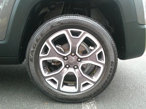 Used 2016 Jeep Renegade Limited w/ Safety & Security Group image 38