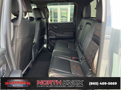 Used 2025 Nissan Frontier PRO-4X w/ Pro Premium Package image 14