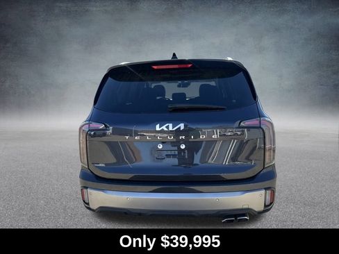 Used 2025 Kia Telluride SX image 4
