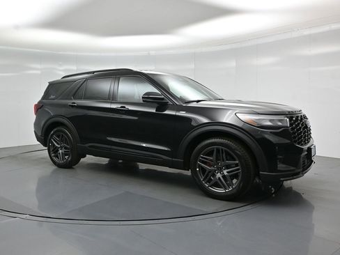 New 2026 Ford Explorer ST-Line RWD image 25