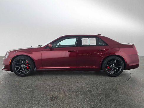 Used 2023 Chrysler 300 C image 4