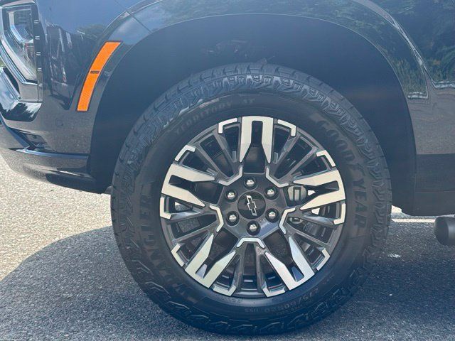 New 2026 Chevrolet Tahoe Z71 w/ Comfort Package AWD/4WD image 10