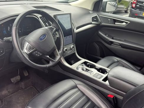 Used 2024 Ford Edge SEL AWD/4WD image 9