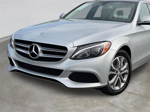 Used 2016 Mercedes-Benz C 300 4MATIC Sedan image 5