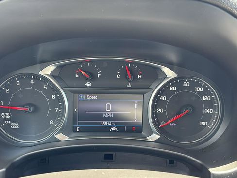 Used 2023 GMC Terrain SLE FWD image 25