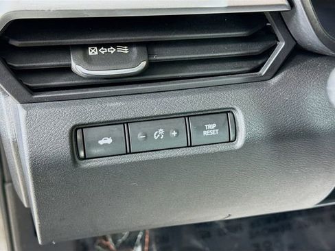 Used 2022 Nissan Altima 2.5 SV image 10