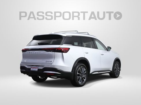 Certified 2026 INFINITI QX60 Luxe w/ Cargo Package image 8