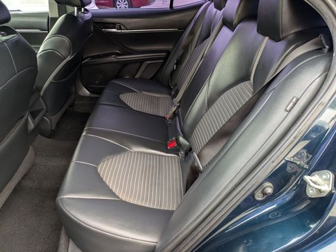 Used 2020 Toyota Camry SE image 24