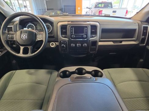 Used 2018 RAM 1500 Express w/ Express Value Package AWD/4WD image 27