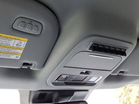 Certified 2025 Ford F250 Lariat w/ Lariat Ultimate Package image 29