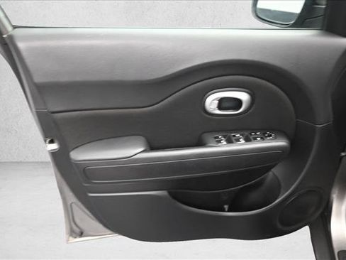 Used 2017 Kia Soul w/ Convenience Package FWD image 18