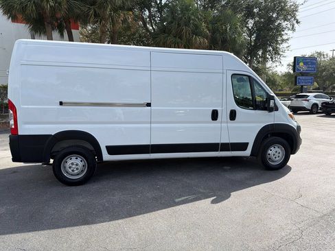 Used 2023 RAM ProMaster 3500 FWD image 12