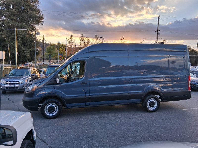 Used 2019 Ford Transit 250 148 High Roof Extended RWD image 7