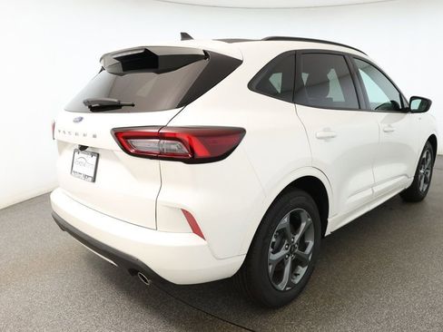 Used 2024 Ford Escape ST-Line image 4