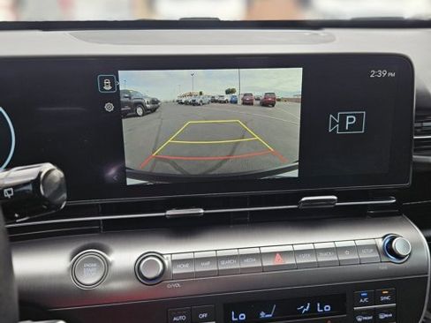 Used 2025 Hyundai Kona SEL image 18