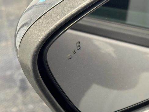 Used 2021 Ford Escape SE image 6