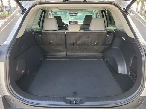 Used 2022 Toyota RAV4 Limited AWD/4WD image 8
