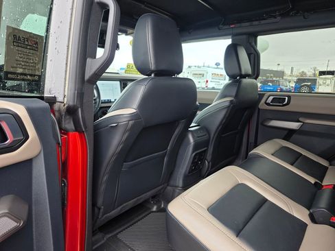 Used 2023 Ford Bronco Wildtrak AWD/4WD image 28