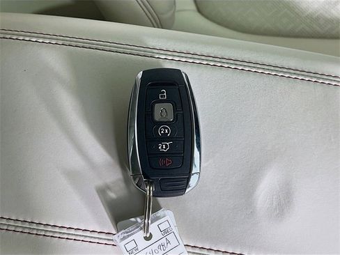 Used 2019 Lincoln MKC Black Label image 32