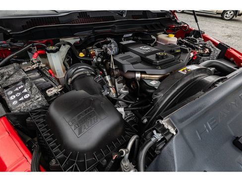 Used 2018 RAM 2500 Laramie w/ Off Road Package image 10