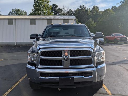 Used 2016 RAM 2500 Tradesman w/ Chrome Appearance Group AWD/4WD image 13