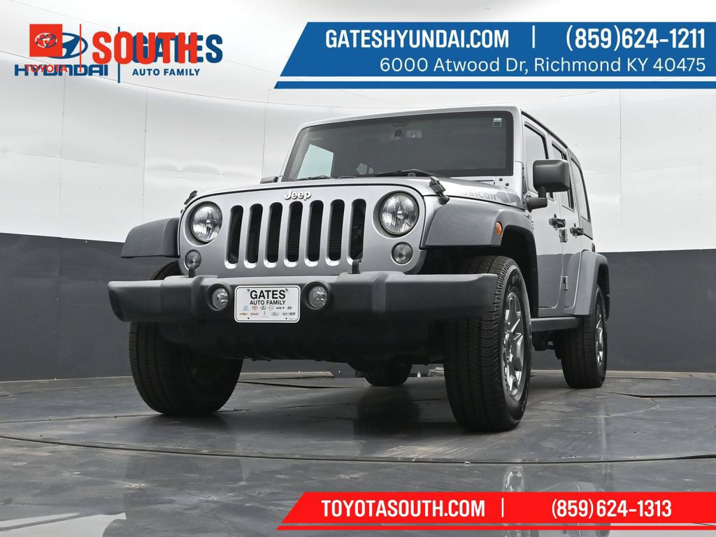 Used 2015 Jeep Wrangler Unlimited Rubicon w/ Max Tow Package AWD/4WD image 31