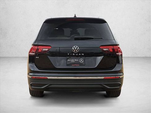 Used 2023 Volkswagen Tiguan SE FWD image 7