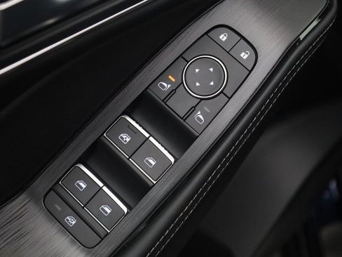New 2026 Nissan Rogue Platinum w/ Platinum Premium Package AWD/4WD image 11